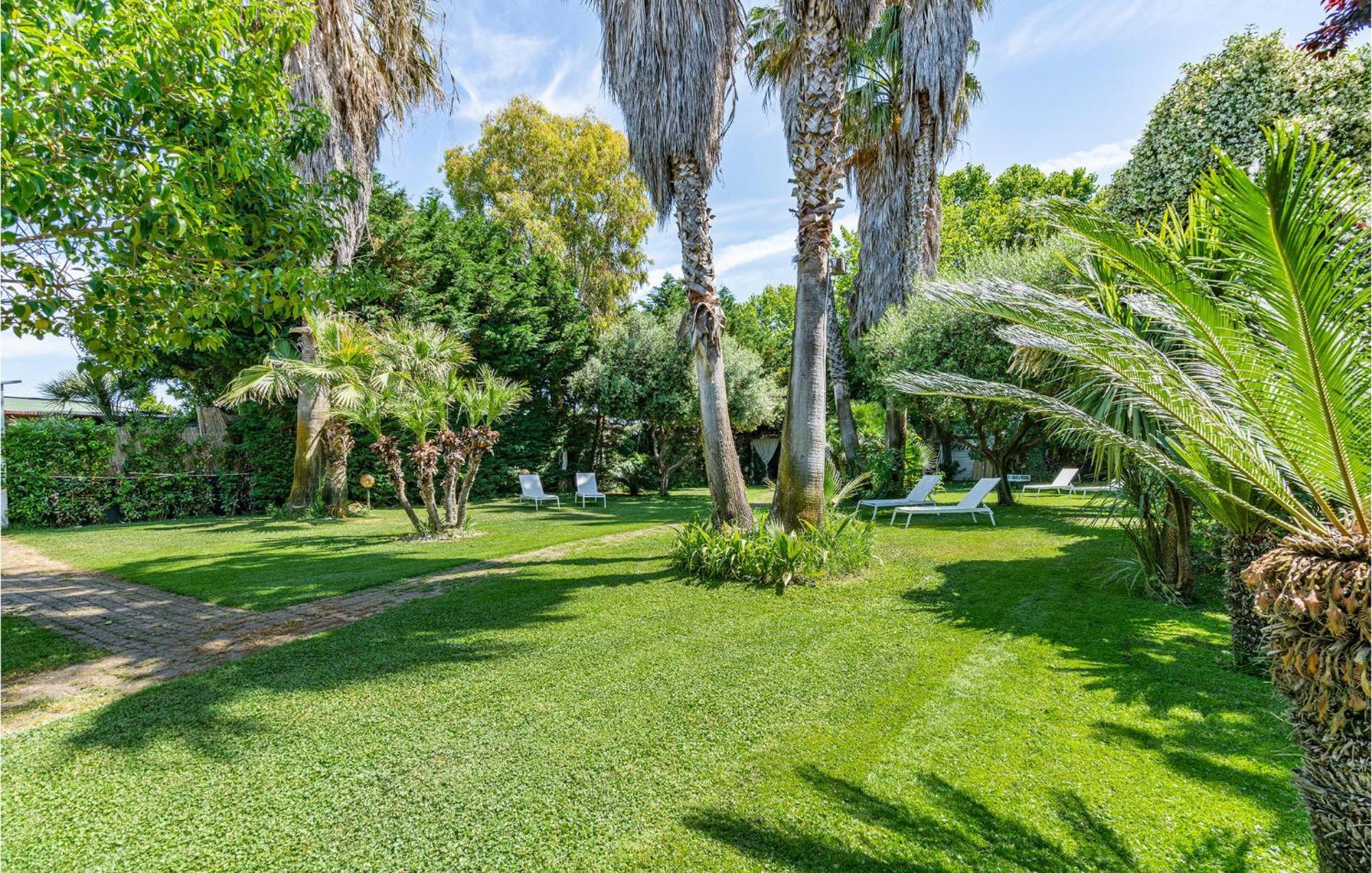 Beautiful Home In Fiumicino With Wifi Bagian luar foto
