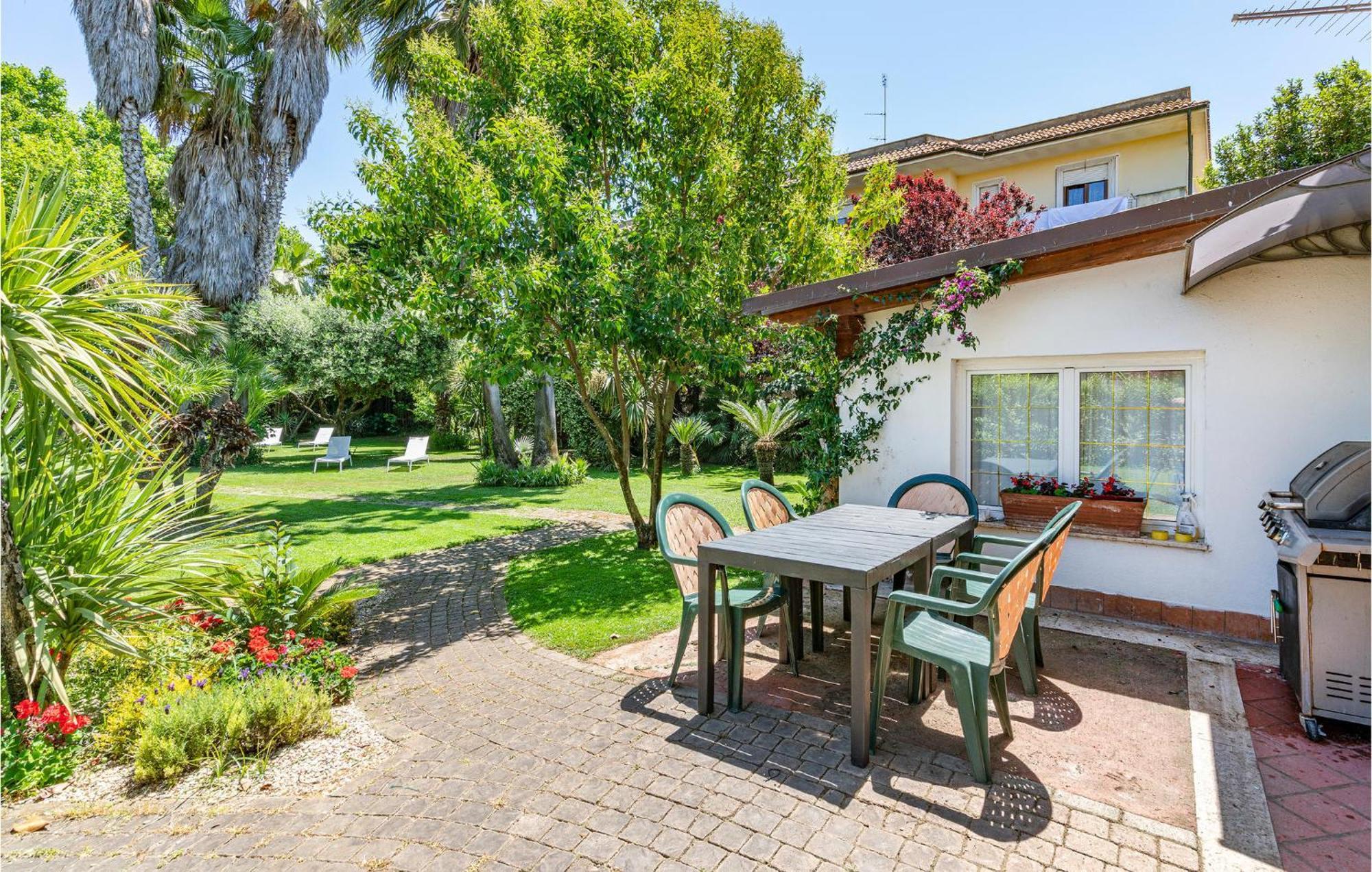Beautiful Home In Fiumicino With Wifi Bagian luar foto
