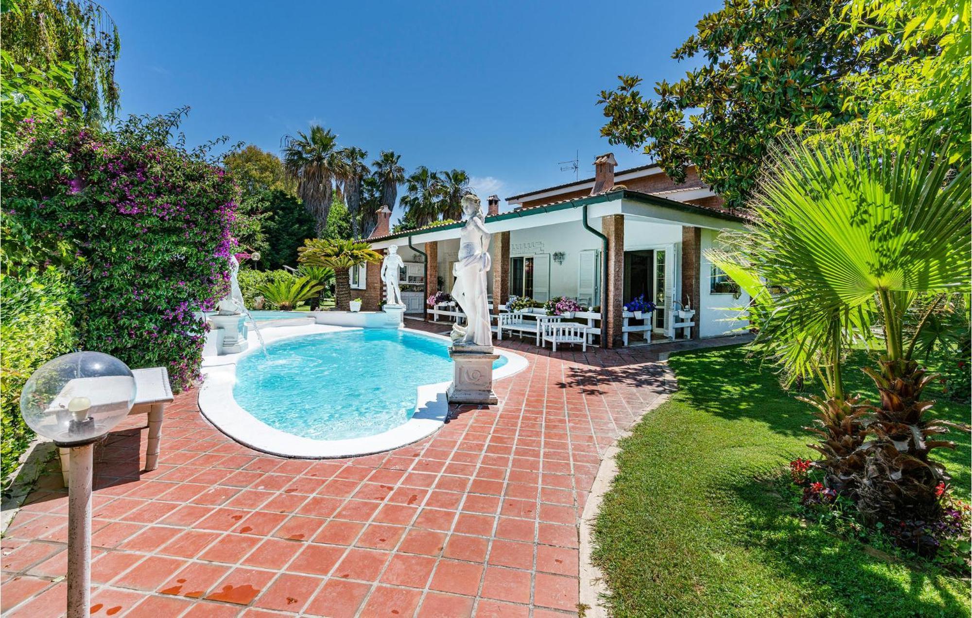 Beautiful Home In Fiumicino With Wifi Bagian luar foto