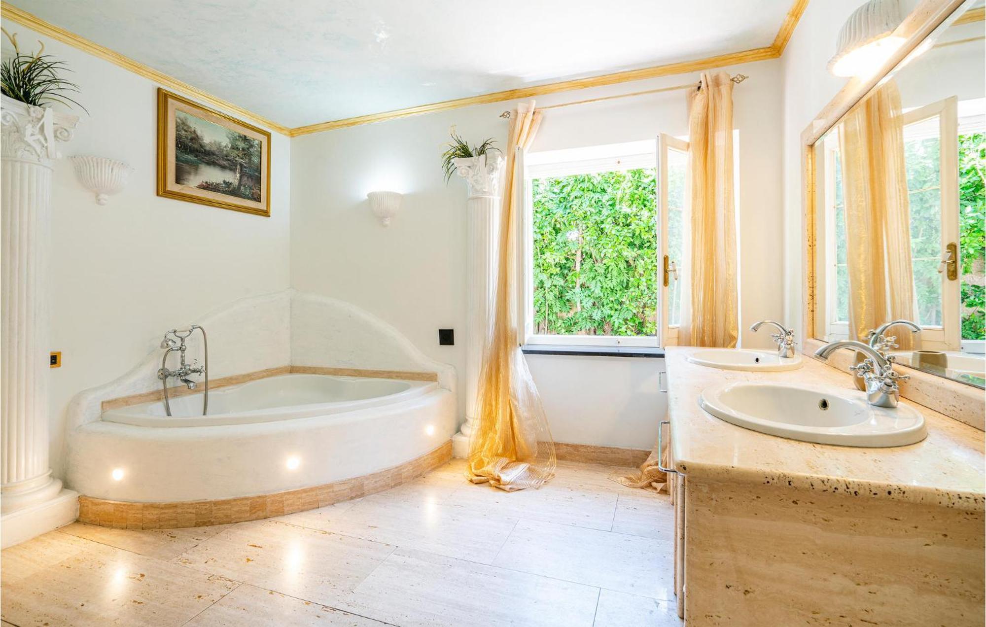 Beautiful Home In Fiumicino With Wifi Bagian luar foto